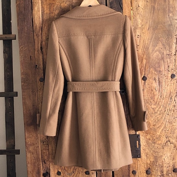 Aritzia Babaton Bromley Coat Size Small - Picture 7 of 8